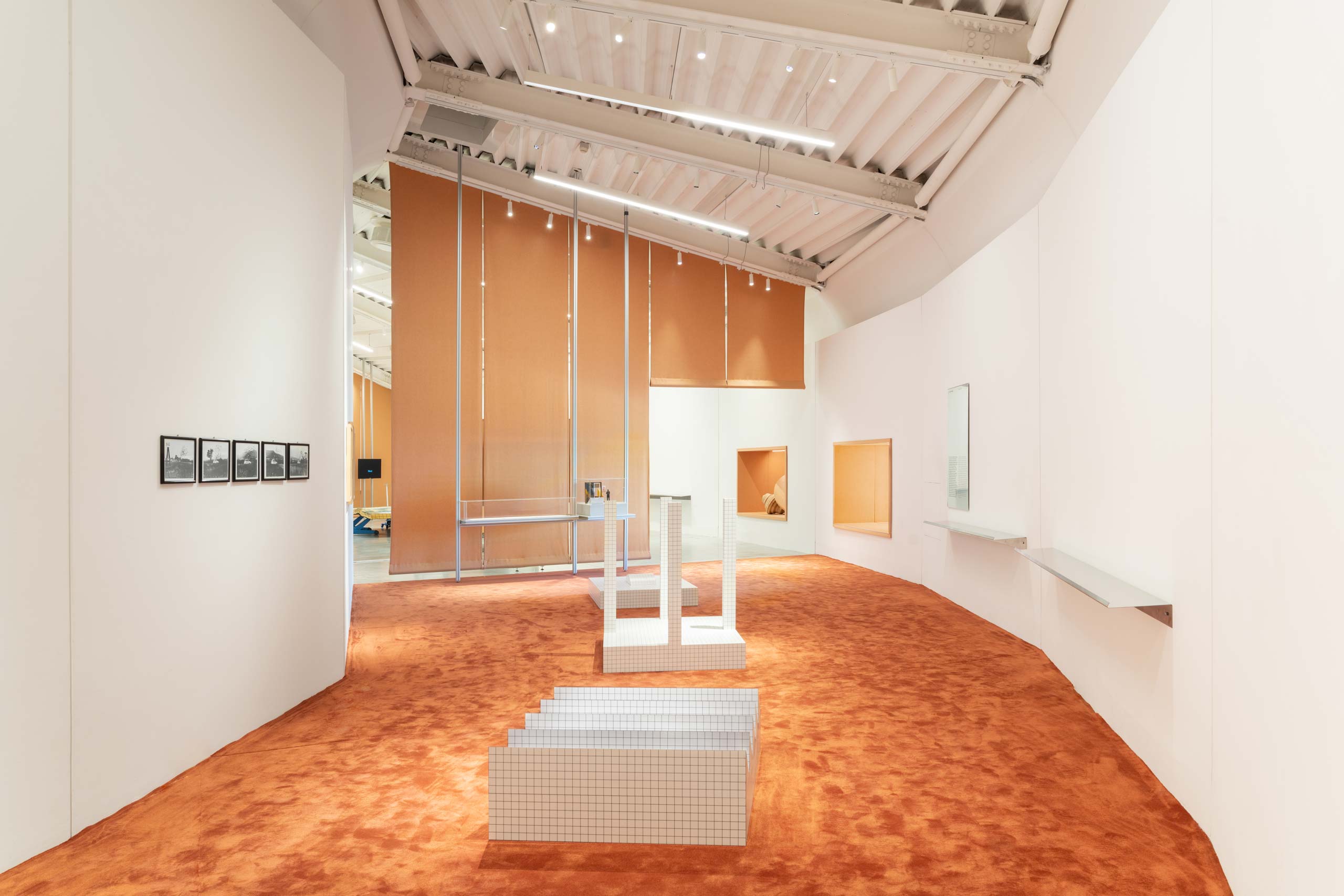 “Eccentrica”, exhibition view, curated by Stefano Collicelli Cagol, exhibition design by Formafantasma. Centro per l’arte contemporanea Luigi Pecci, Prato, 2024.