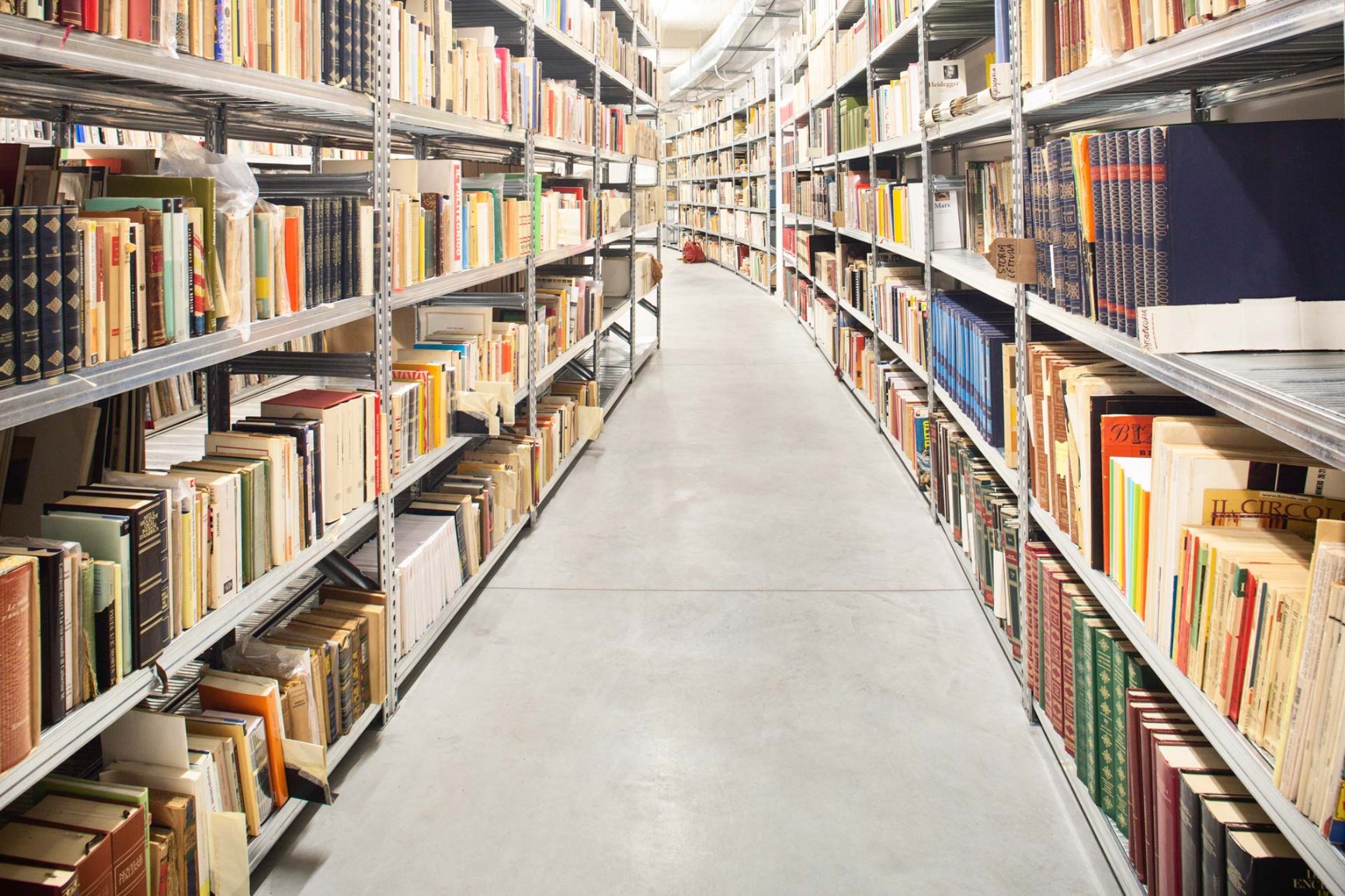 Corridoio dell'archivio Lara Vinca Masini
