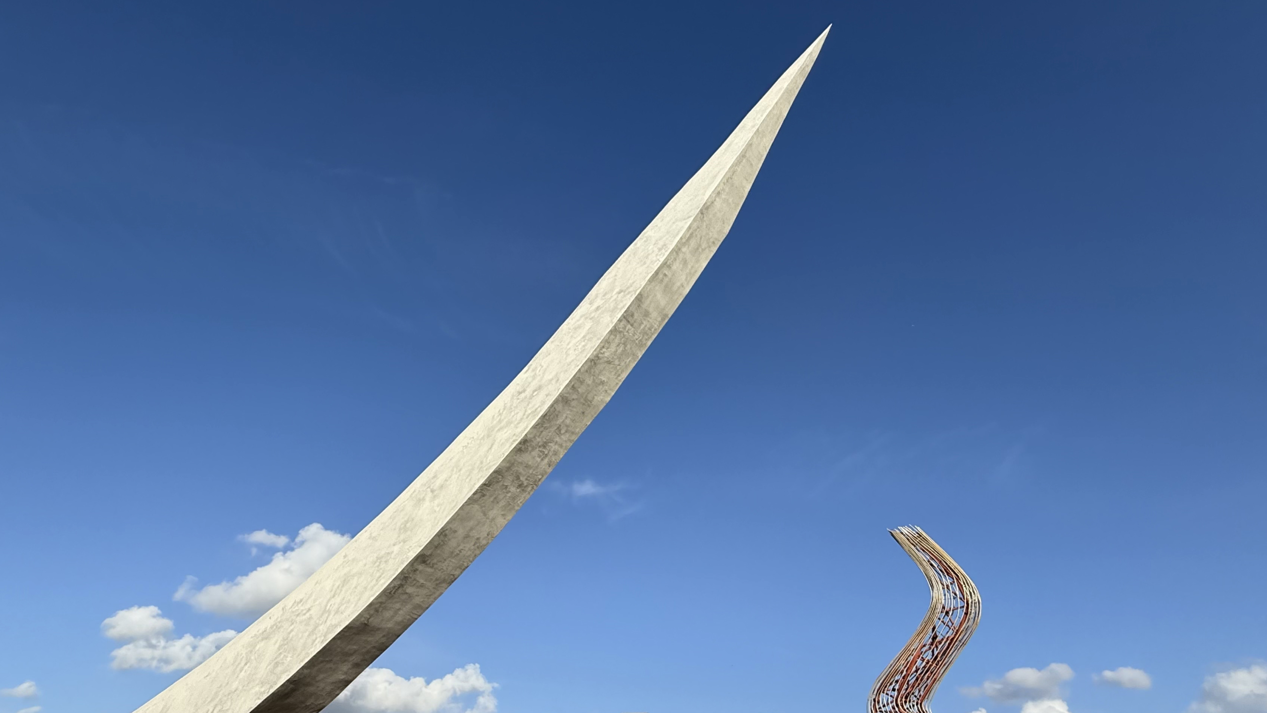 Prato 88 by Mauro Staccioli