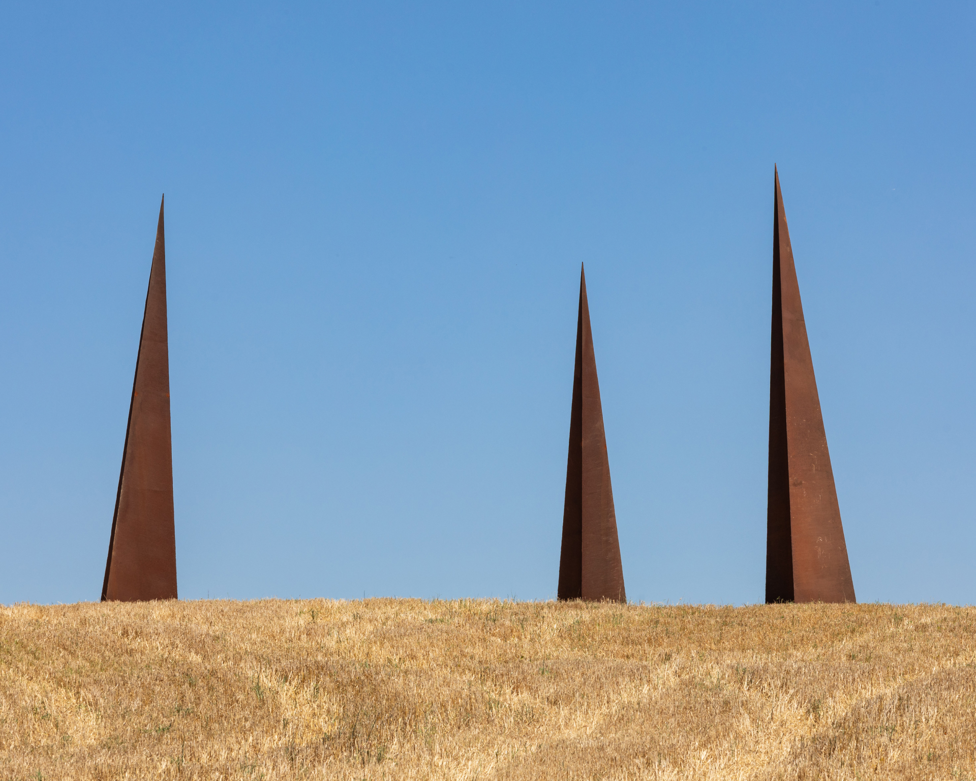 Mauro Staccioli, Prospettiva Cielo (2024). Capalbio (GR)