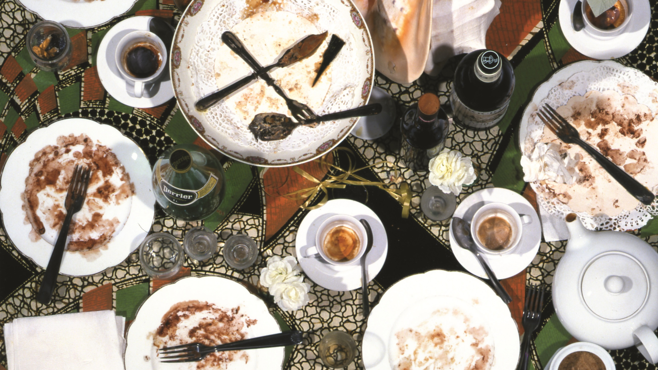 Daniel Spoerri, La gouter de la famille Andreae, 1992. Assemblage on panel, “tableau-piège”, 90×90×45 cm. Centro per l'arte contemporanea Luigi Pecci, Prato. Donation by Carlo Palli