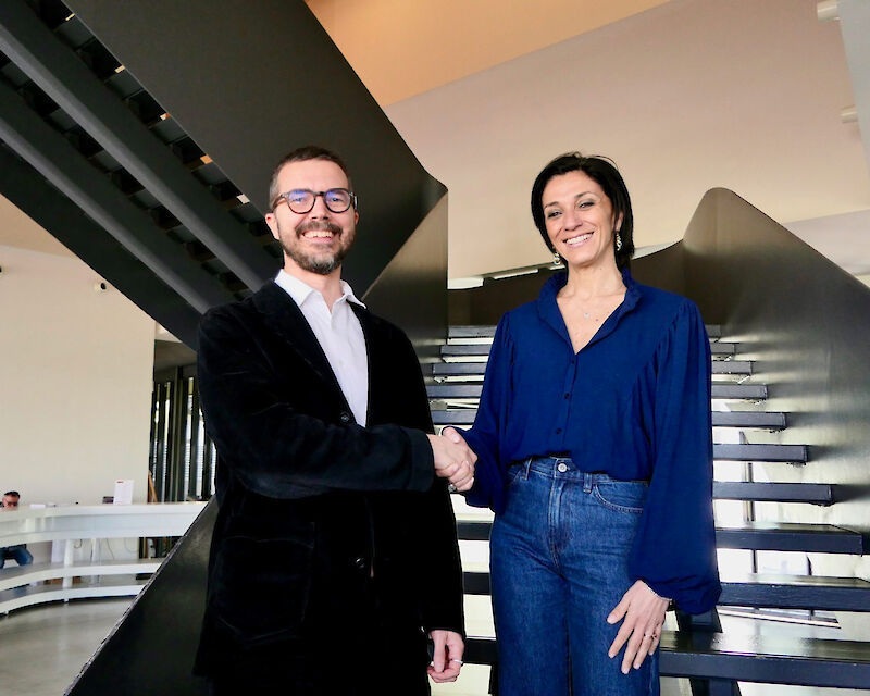 Stefano Collicelli Cagol, direttore del Centro Pecci, insieme a Cristina Manetti, assessora alla cultura della Regione Toscana.