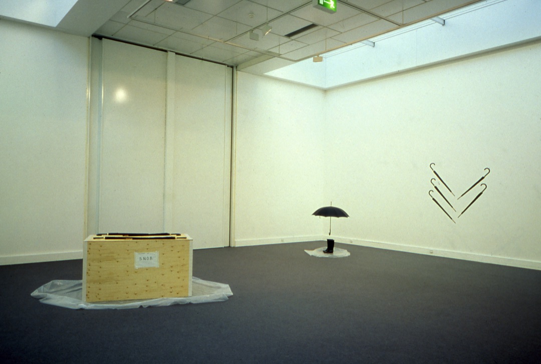 Fotografie di allestimento Small Medium Large. Lifesize 1