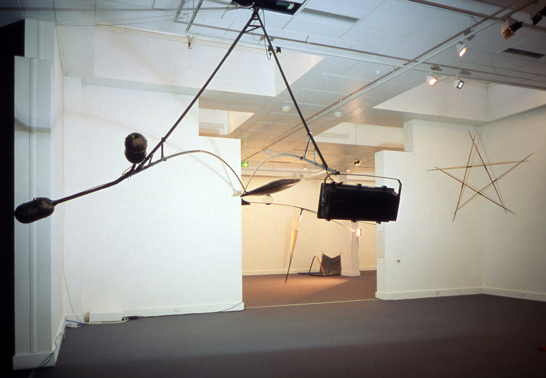 Fotografia di allestimento Gilberto Zorio 1992 3