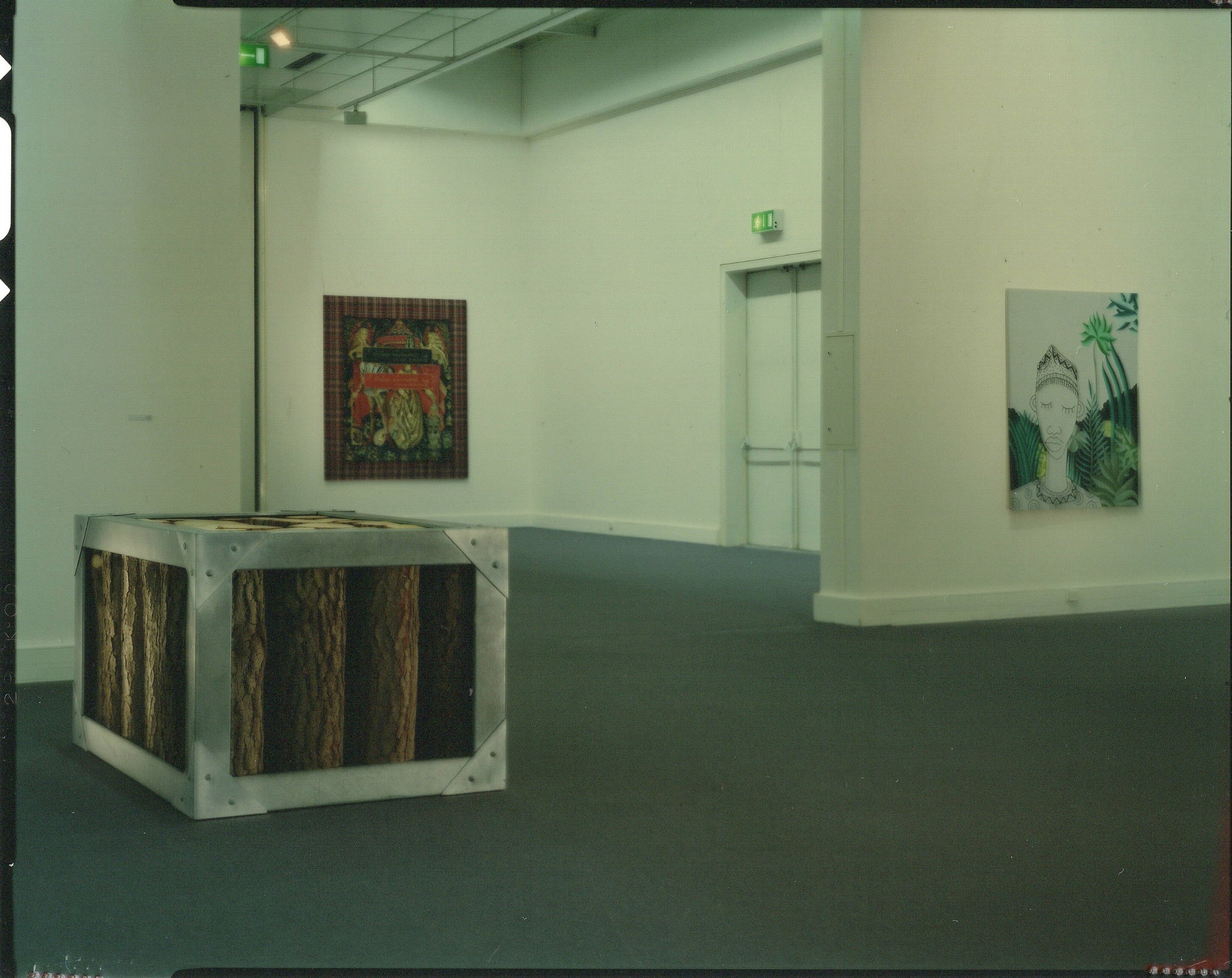Fotografia di allestimento Altrove 4