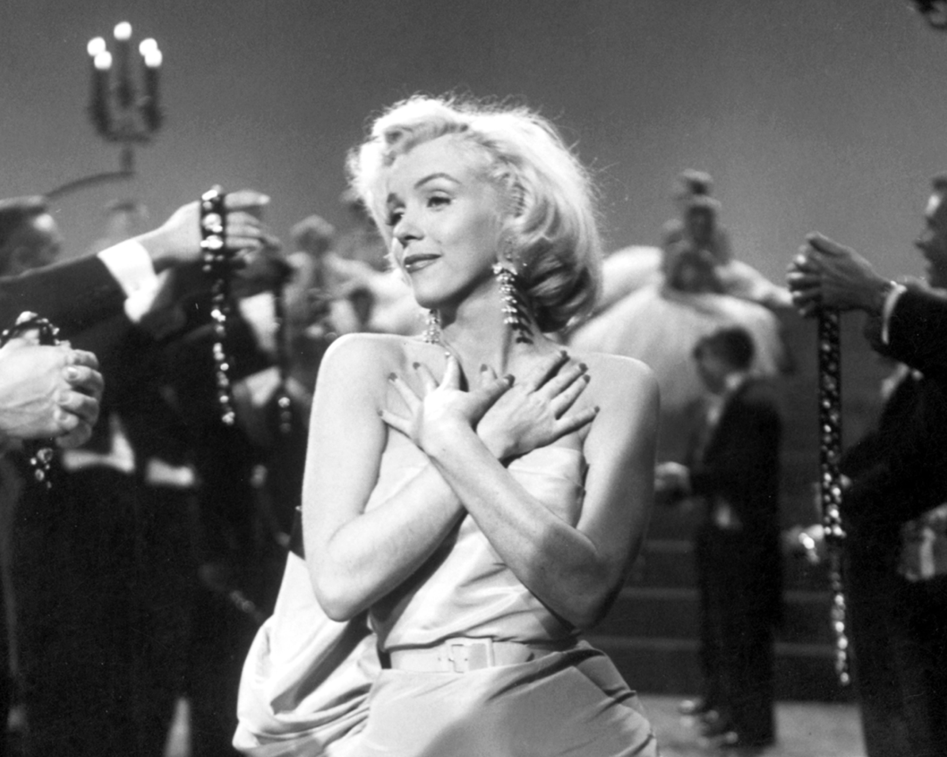 Gentlemen prefer blondes by Howard Hawks