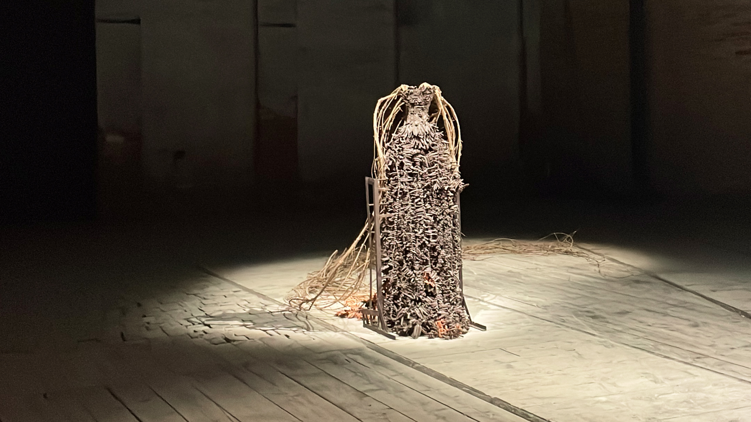 Chiara Camoni, Sister (del Ravaneto), 2024. All'interno del Padiglione Italia, Biennale Arte di Venezia 2026