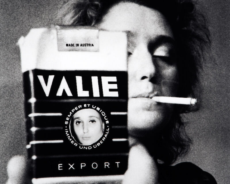 VALIE EXPORT, VALIE EXPORT – SMART EXPORT, Self Portrait, 1967/1970 Fotografia b/n. Comodato della Fondazione Cassa di Risparmio di Prato.