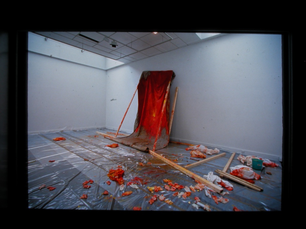 Senritsumirai, fotografia di allestimento, 2001, 1