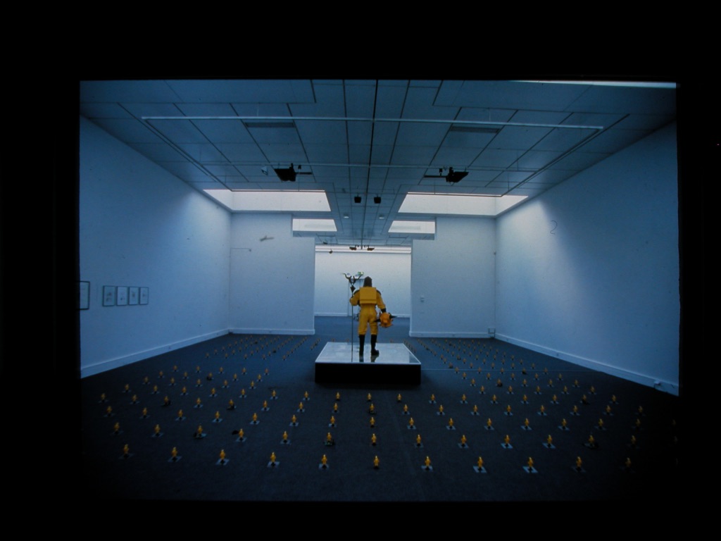 Senritsumirai, fotografia di allestimento, 2001, 3