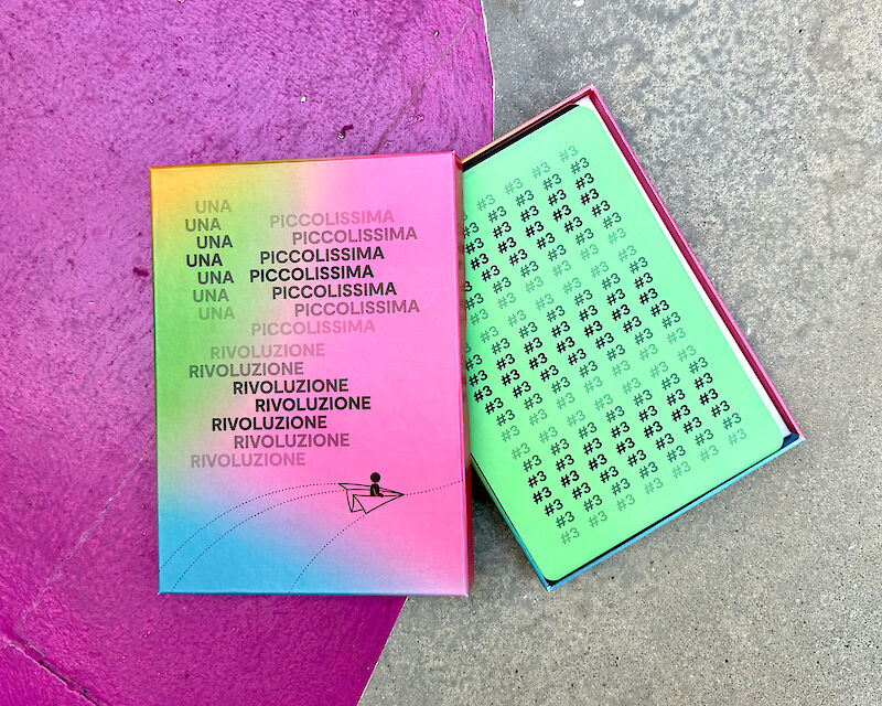 Una piccolissima rivoluzione: un nuovo kit di carte-attività