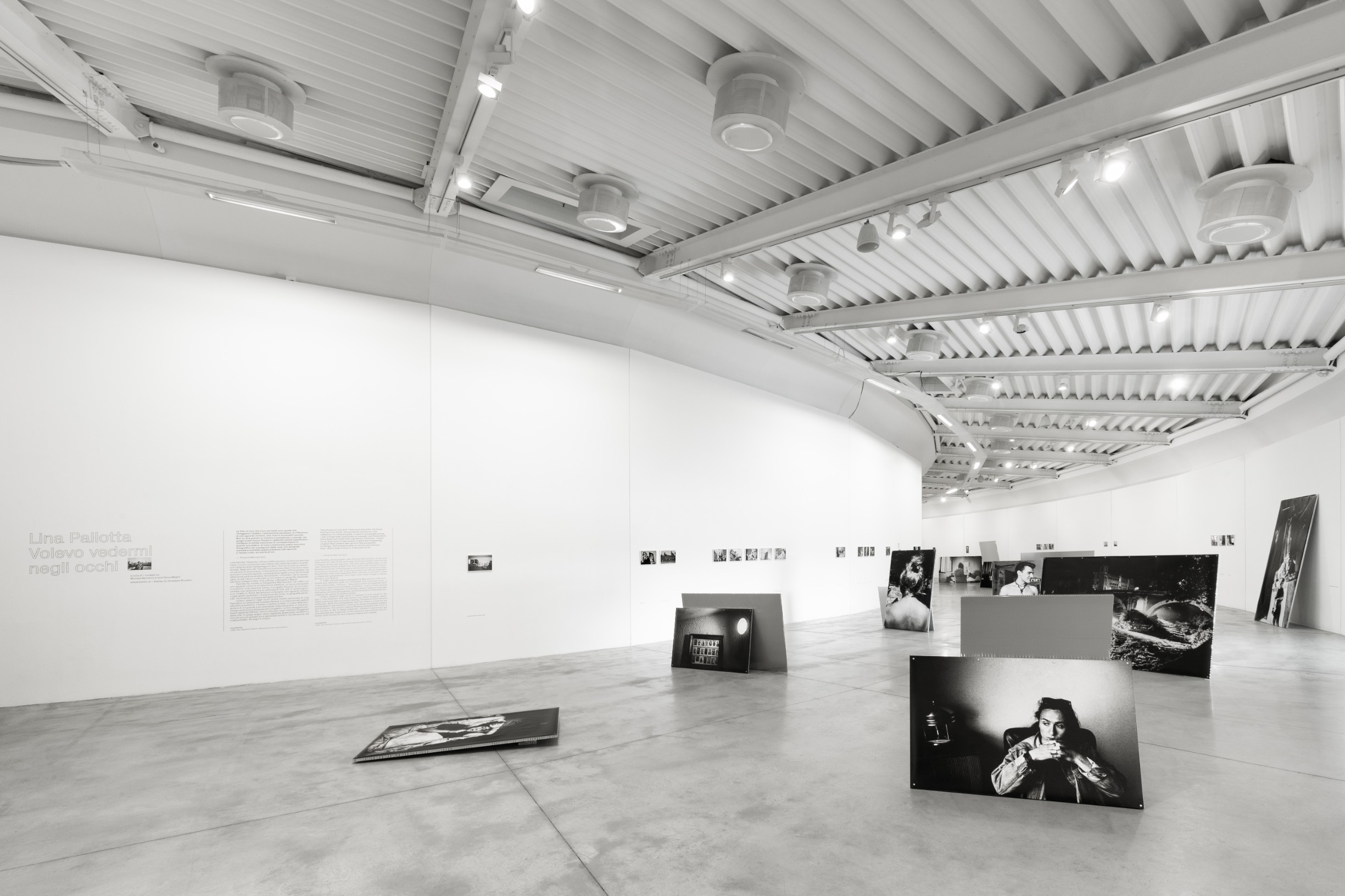 Lina Pallotta. Volevo vedermi negli occhi, fotografia di allestimento, foto Filippo Rossi con Marco Cappelletti