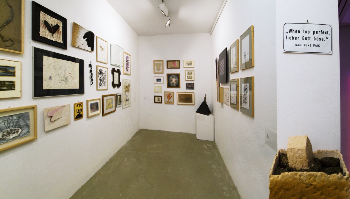 Note urbane, fotografia di allestimento, 2007