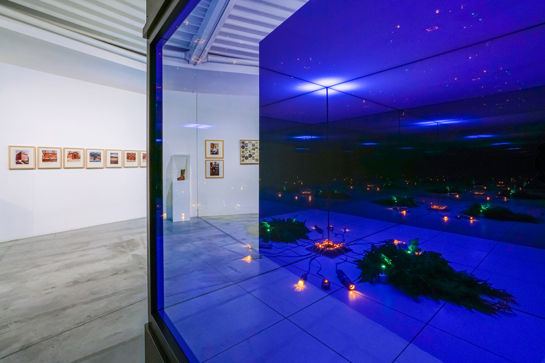 Spazio radicale, fotografia di allestimento, 2021